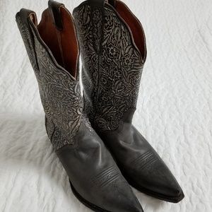 Size 9 Texas cowboy boots